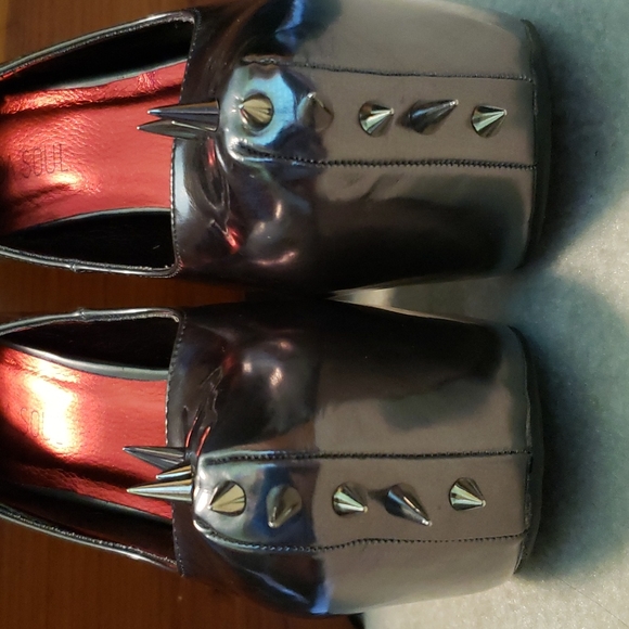 Veda Soul Bond-Worn Once-Spikes-Gun Metal Gray Metallic - Picture 4 of 14